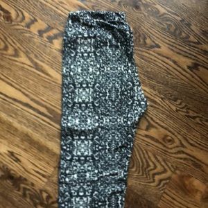 LuluRoe stretchy leggings